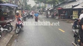 Hiếm lắm mới một căn MT Bông Sao bán, con đường kinh doanh sầm uất Q8