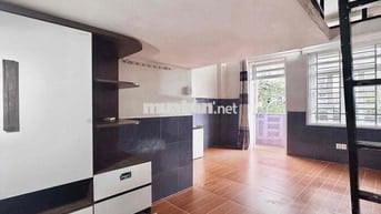 Căn hộ Duplex chính chủ có ban công lớn khu nhà ga T3-ETOWN giá cực rẻ