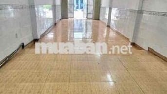 cho thuê nàh nguyên căn hẻm xe tải thông Lê Văn Quới