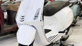 Vespa iget 2018 Trắng phố B2 - 10 Triệu lấy xe