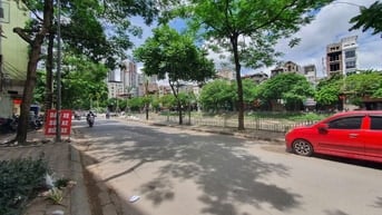 Bán gấp nhà Quá đẹp- Mặt Phố Vũ Tông Phan. 44m2 x 5 tầng.Mặt tiền 4,4m