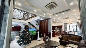 Hẻm4,5m ngay Hồ Văn Huê giá 6tỷ750 80m2 Cực kỳ hiếm có duy nhất 1 căn