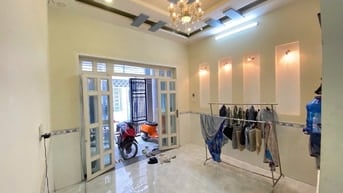 NHÀ LẦU SHR,60M2 P.Tân Tiến GẦN KHÁCH SẠN 5 Sao Mira Central Park Giá 