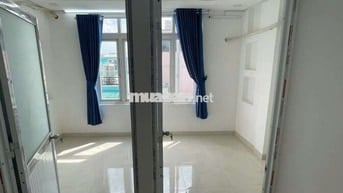 Căn hộ 2 phòng ngủ gần ngã tư Phú Nhuận 5 phút đi qua tới quận 1