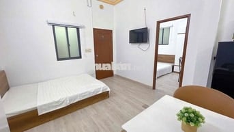 2PN cửa sổ thoáng, Full nội thất ngay Lê Văn Sỹ