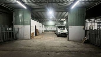 Xưởng 10×15 có sẳn văn phòng gần chợ hiệp Thành