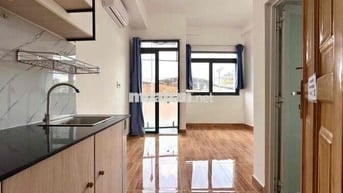 STUDIO BAN CÔNG MỚI KENG NGAY GẦN ĐẦM SEN VÀ ĐH SƯ PHẠM