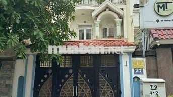 Cho thuê nhà 1 Trệt 2 Lầu trong Trung tâm hành chính Dĩ An