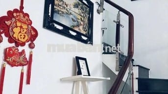 Bán nhà chính chủ 1 trệt 1 lầu – 4m x 14m – phường 15, quận Tân Bình