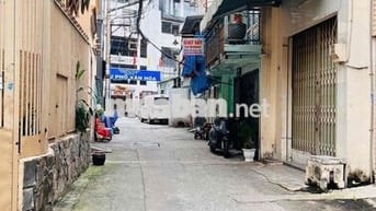 Chủ XC bán nhà nở hậu HXH Huỳnh Văn Bánh, 54m2, 3 tầng, 4PN,giá hơn 9