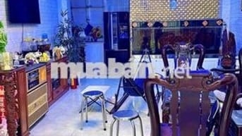 Gấp bán Hậu Giang trung tâm quận 6, full nội thất thang máy 6 tầng.