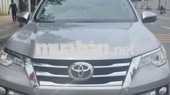 Toyota Fortuner 2020 máy xăng nhập khẩu