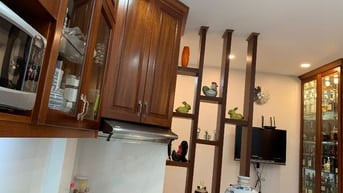 Cần cho thuê nhà nguyên căn mặt tiền gần chợ Phú nhuận 