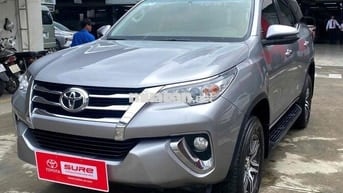 Toyota Fortuner 2020 máy xăng màu bạc xe zin chuẩn