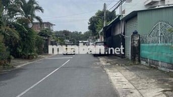 Cho thuê nhà nguyên căn mặt tiền Đx043 nhựa 8m đối diện HT3