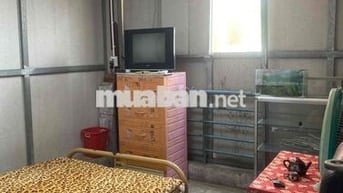 phòng tầng 3 đầy đủ nội thất giờ giấc tự do cửa vân tay