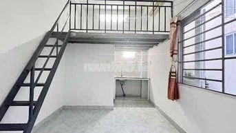 Phòng 1 trệt 1 lầu , Có cửa sổ trời , gần cầu phú mỹ quận 7