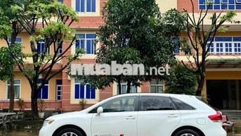 Toyota Venza, xe gia đình cán bộ sử dụng giữ gìn