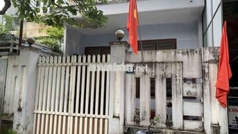 Cần bán nhà Mặt tiền Hàm Tử gần khu pháo hoa.