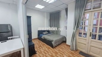 STUDIO 35M2 BAN CÔNG PHAN VĂN TRỊ BÌNH THẠNH GẦN Q1 Q3 KẾ VLU, IUH