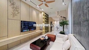 Bán Nhà Ngộp Gần Chợ Bà Điểm,Hoc Môn 55m2 2Tỷ350 Đang Cho Thuê 7Tr/thg