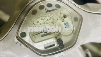 Xe máy Piaggio Vespa LX 150cc trắng 2009