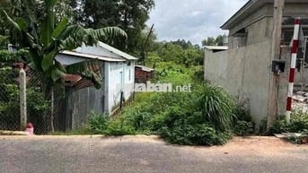 Bán nhà mặt tiền đường Nhựa phường Tương Bình Hiệp, TP Thủ Dầu Một, Bì