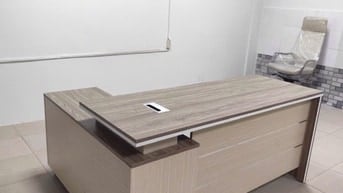 Bàn giám đốc chữ L gỗ xanh kháng ẩm giá tốt nhất