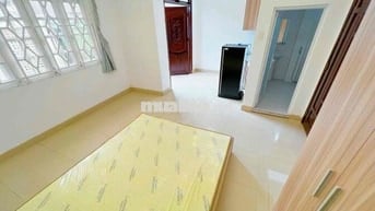 🏠Cho thuê Studio 30m2 3/2-Q10 ban công Full nội thất giá chi 6tr5