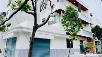 Chính Chủ cho thuê nhà mới 135/17B Nguyễn Hữu Cảnh, P22, Bình Thạnh