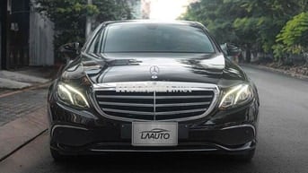 Mercedes E200 Model 2020 - Đen Nâu - 62.000 km