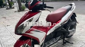 cần bán ab 125/2013 xe rất đẹp nhà sử dụng kĩ !