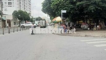 Chính chủ cho thuê nhà nguyên căn hẻm ô tô đường Hòa Bình, DT SD 216m2