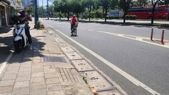 Nhà MT Võ Văn Kiệt , DT 136m2 ( 3.8*25 nở hậu 15m ) . Giá 38.9T TL