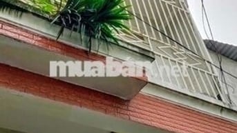 Nhà 3 Tầng 2 PN Lớn, Gần VinCom Quang Trung