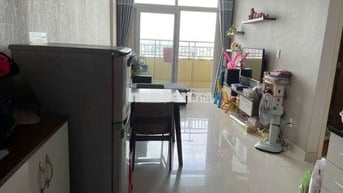 Cho thuê Toky Tower. 2pn 2wc. Nhà có ban công