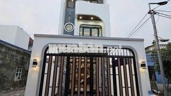 BÁN CĂN NHÀ 92m2 1 trệt 2 lầu GẦN MẶT TIỀN ĐƯỜNG ĐẠI LỘ BÌNH DƯƠNG