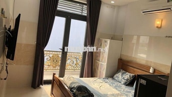 🔥Phòng full nội thất Q4 – ban công, gần ĐH Luật, chỉ 5tr/tháng!✨