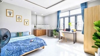 CĂN HỘ FULL NỘI THẤT CỬA SỔ LỚN ĐÓN NẮNG Ở BÌNH THẠNH GIÁP Q3,Q1