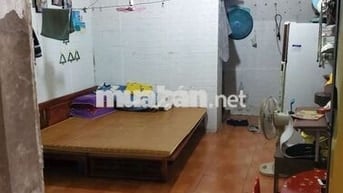 Nhượng lại phòng trọ và nhiều đồ gia đình