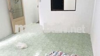 Cho thuê nguyên căn.Mặt tiền Hẻmthông  Âu DươngLân F3,q8