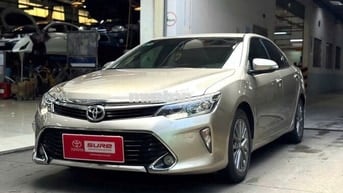 Camry 2018 2.5Q - Màu Nâu Vàng