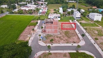 Em chính chủ cho thuê 80m2 full thổ Củ Chi-Tân phú trung, trồng cây củ