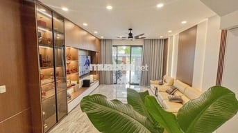 CHO THUÊ NHÀ MỚI XÂY SIÊU ĐẸP 3 PHÒNG NGỦ FULL NỘI THẤT KHU MỸ GIA