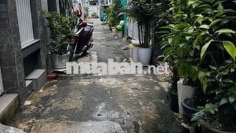 cho thuê gấp nhà diện tích rộng dọn vào ở ngay