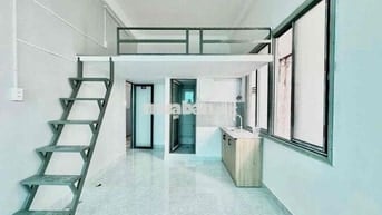 PHÒNG GÁC ĐỨNG CỬA SỔ 4 NGĂN GẦN BỆNH VIỆN BÌNH THẠNH