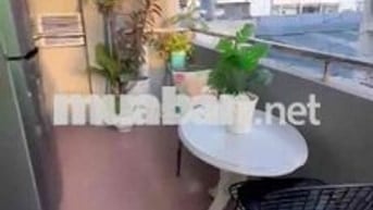 Pass phòng trọ bancol rộng ngay ngã tư hàng xanh full nội thật