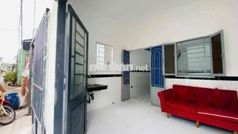 CHO THÊU NHÀ 1 PHÒNG NGỦ CÓ GÁC + 1 KHÁCH NGAY LÊ VĂN QUỚI