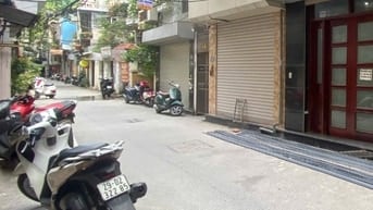 Nhà ĐẸP, Lô Góc, Thang Máy, Ô Tô tránh, Ô tô ngủ trong nhà, Kinh Doanh