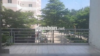 Gấp căn Hộ 86m2+ 32 m2  sân vườn , 3 PN, 2 wc, Nhất Lan 3